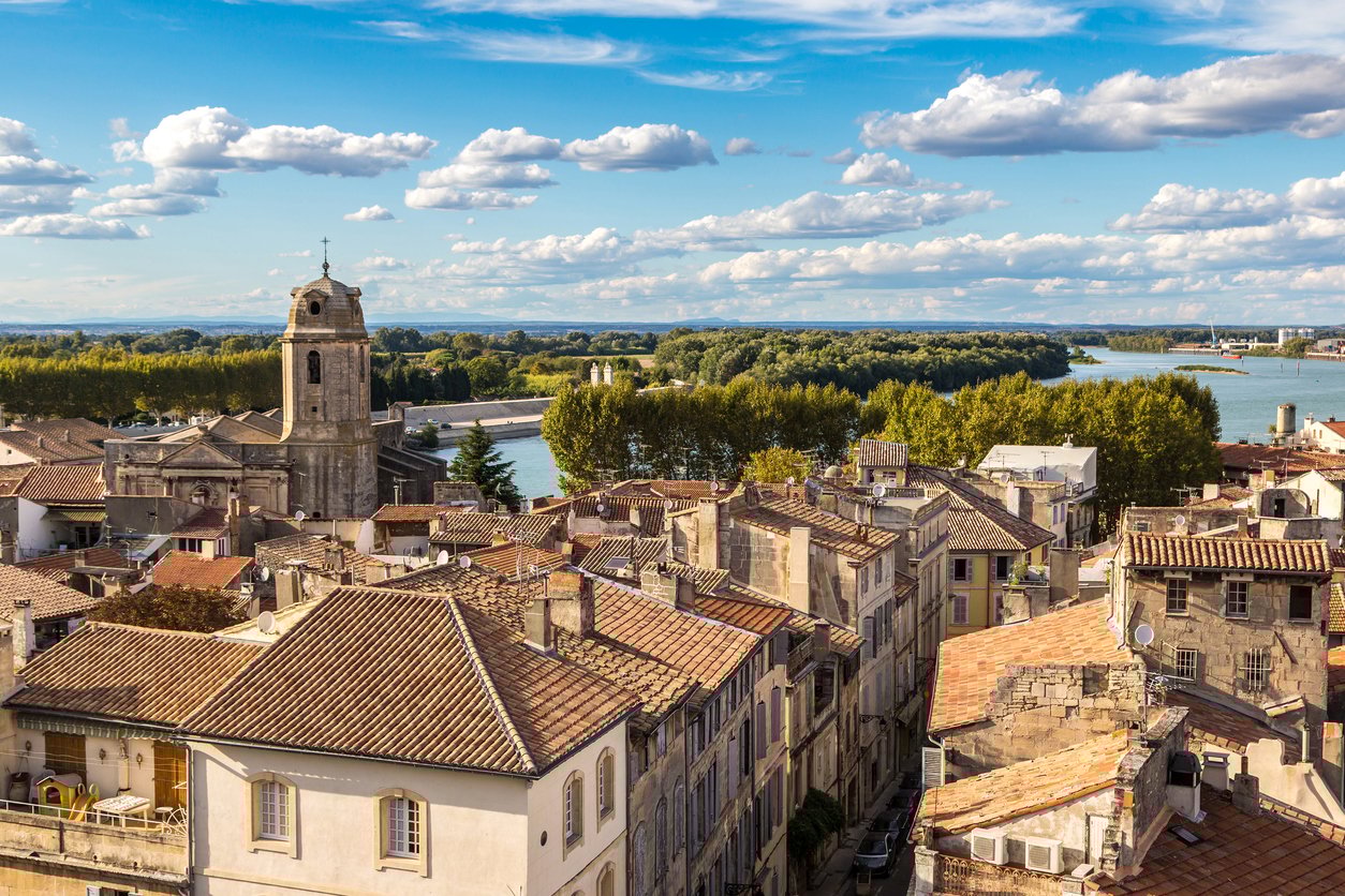 Arles sunny day