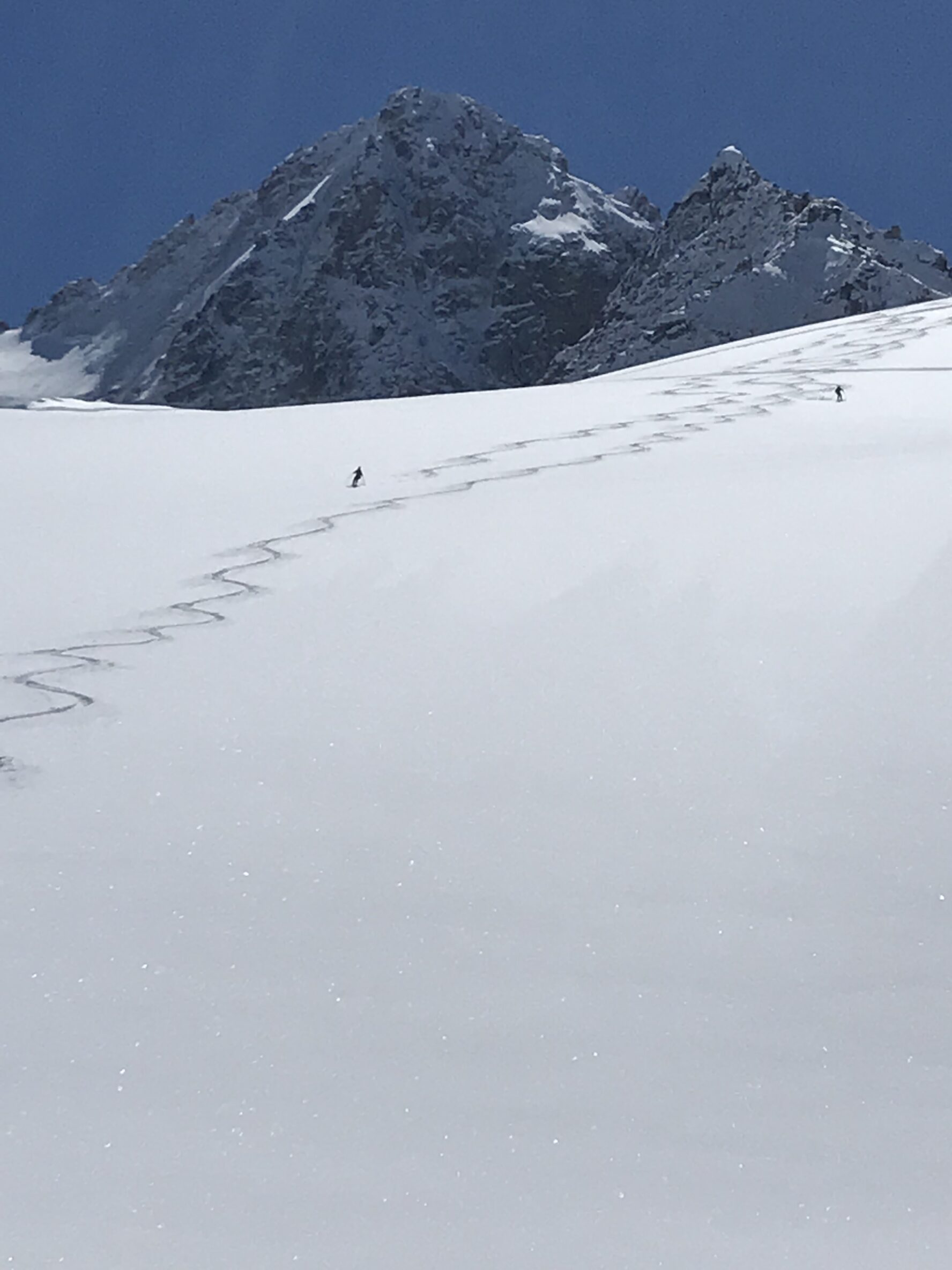 Fresh snow and fresh lines around Chamonix