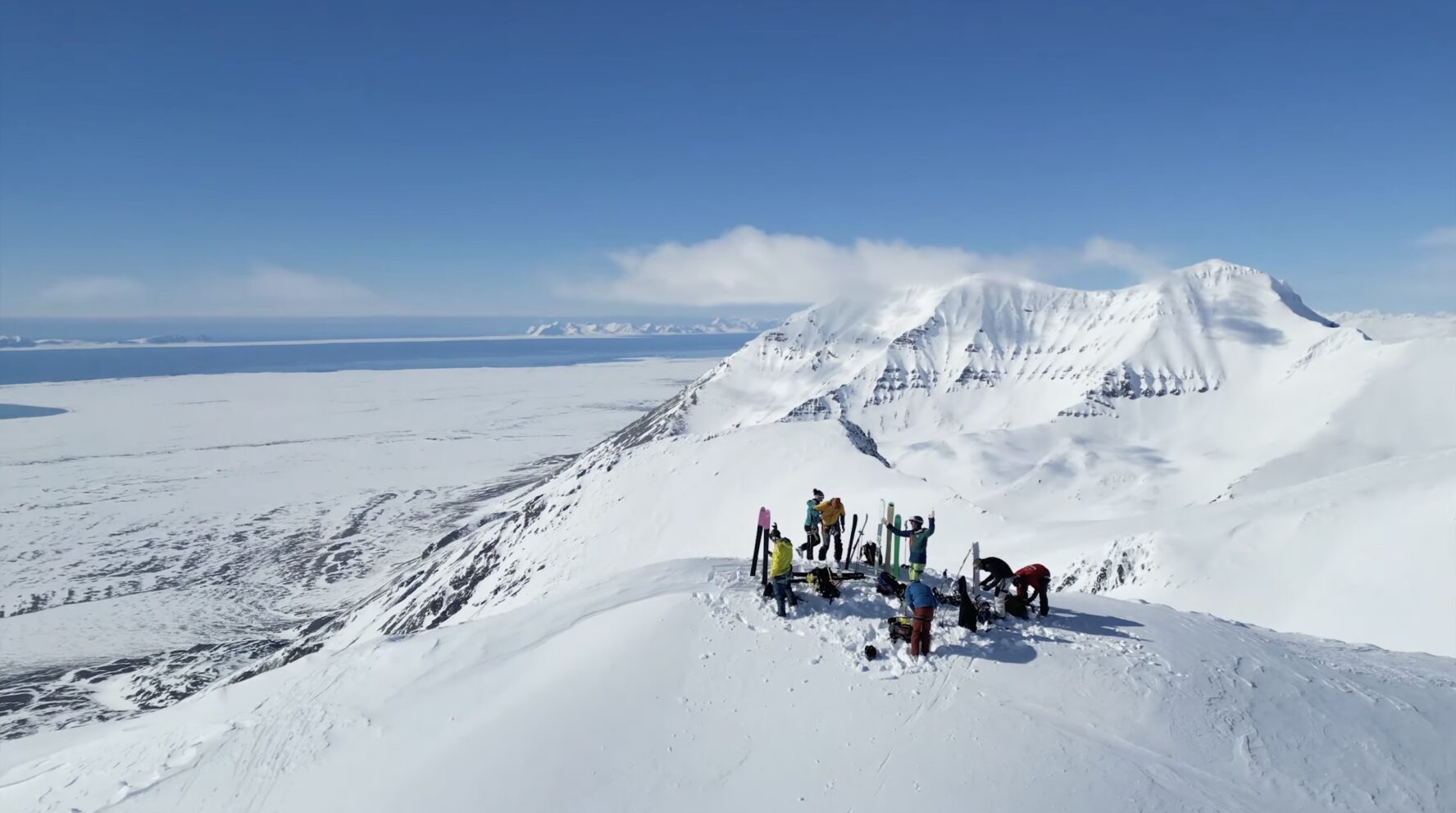 Great views in Svalbard and a group of skiers