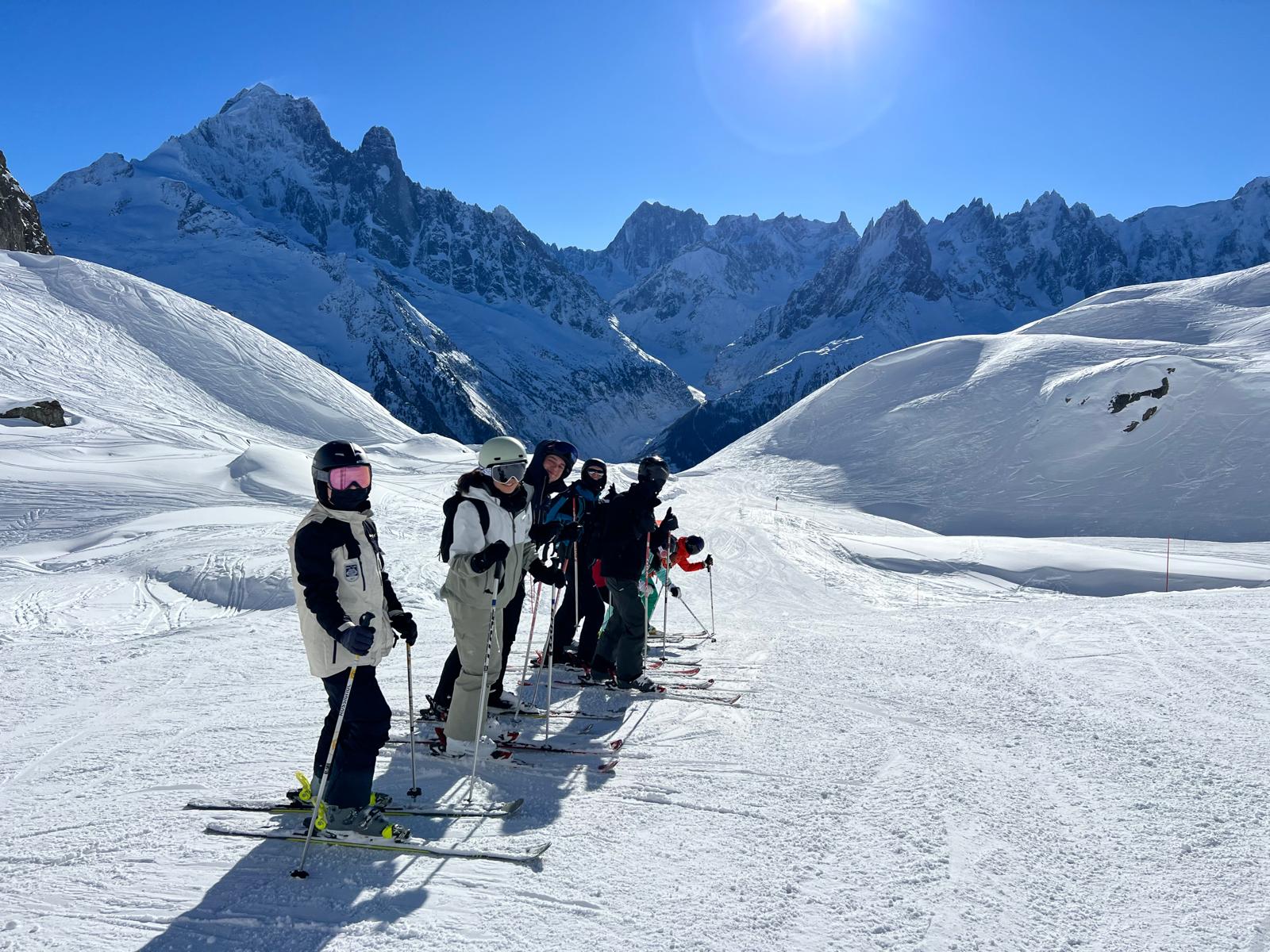 Group of skiers in Mont Blanc, Chamonix