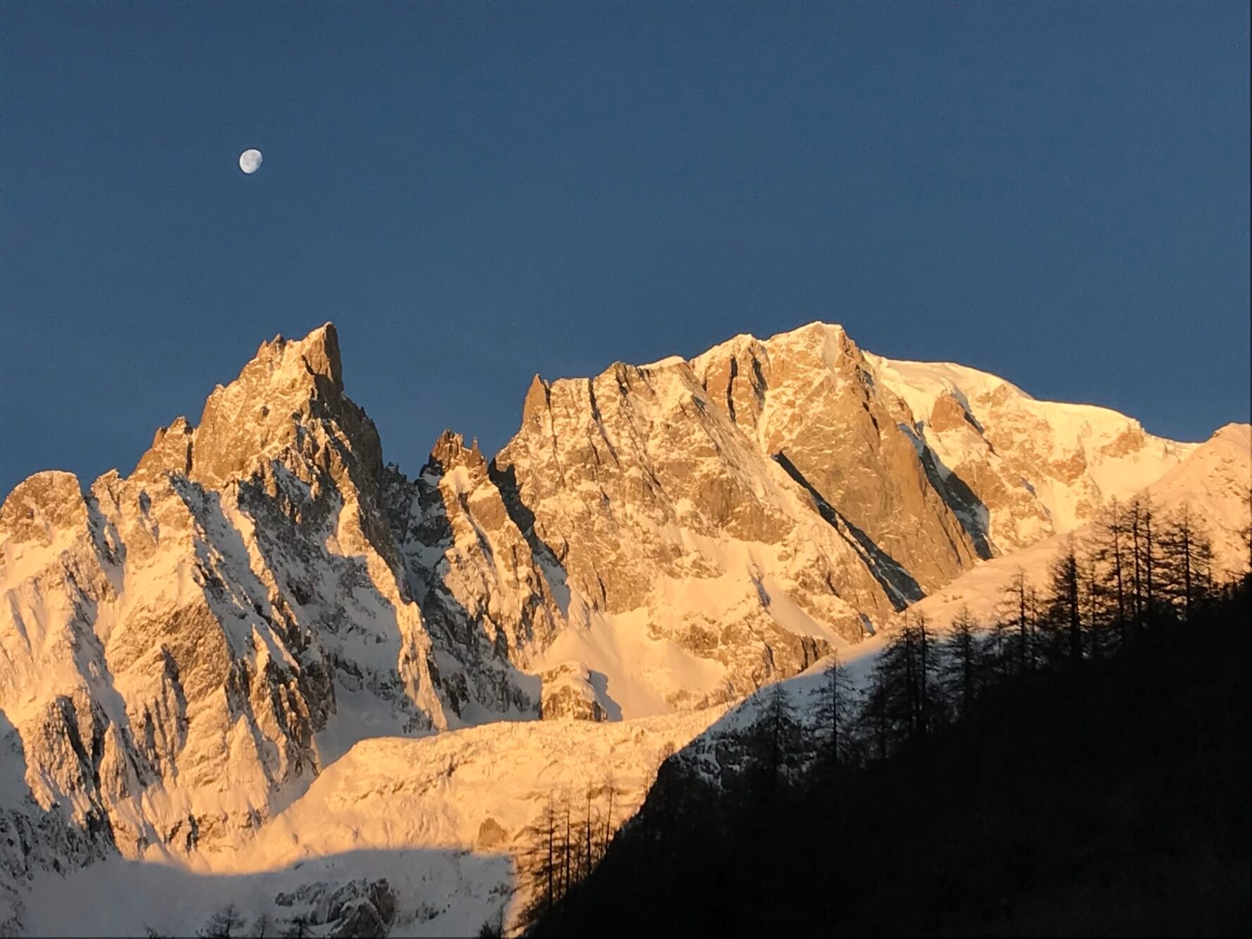 Mont Blanc facing the sun