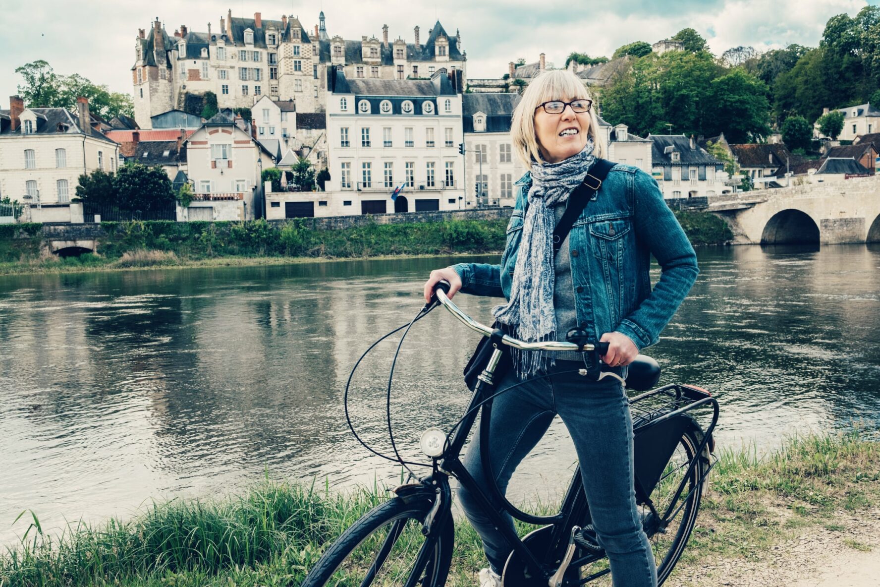 A cyclist in Saint Agnan, France