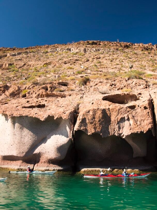 Isla Espiritu Kayakers group