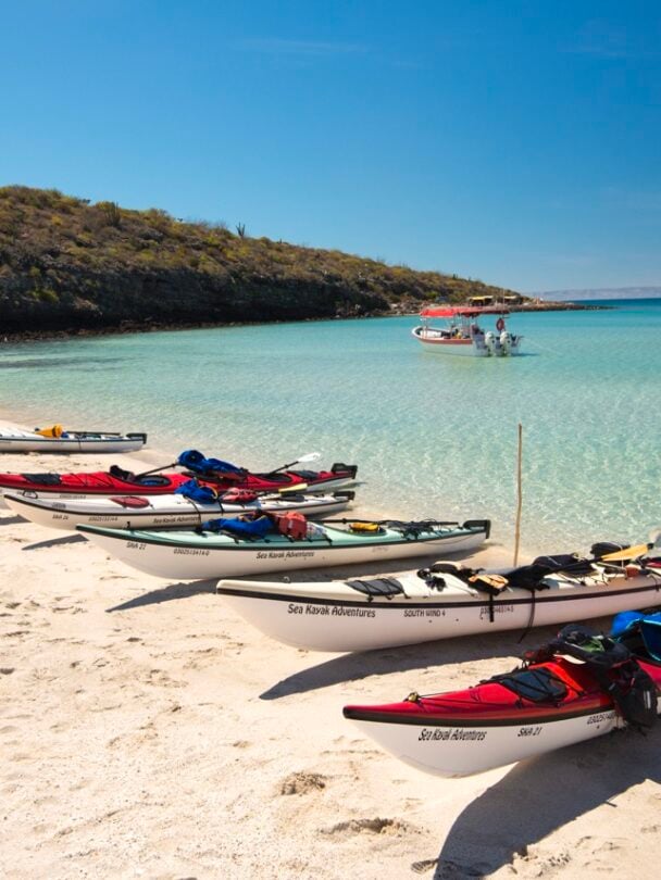 Isla Espiritu Kayakers group