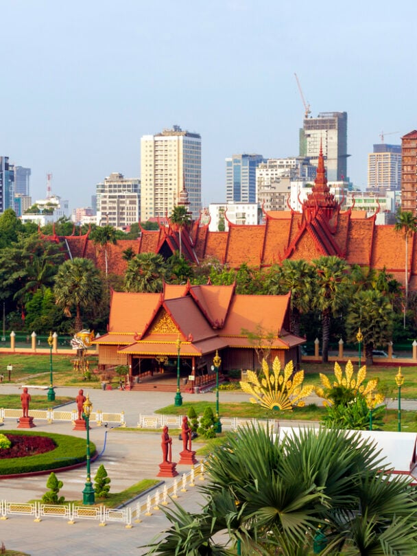 Guided tour from Saigon to Bangkok