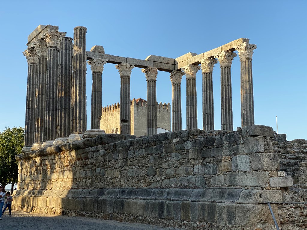Roman remnants, Evora