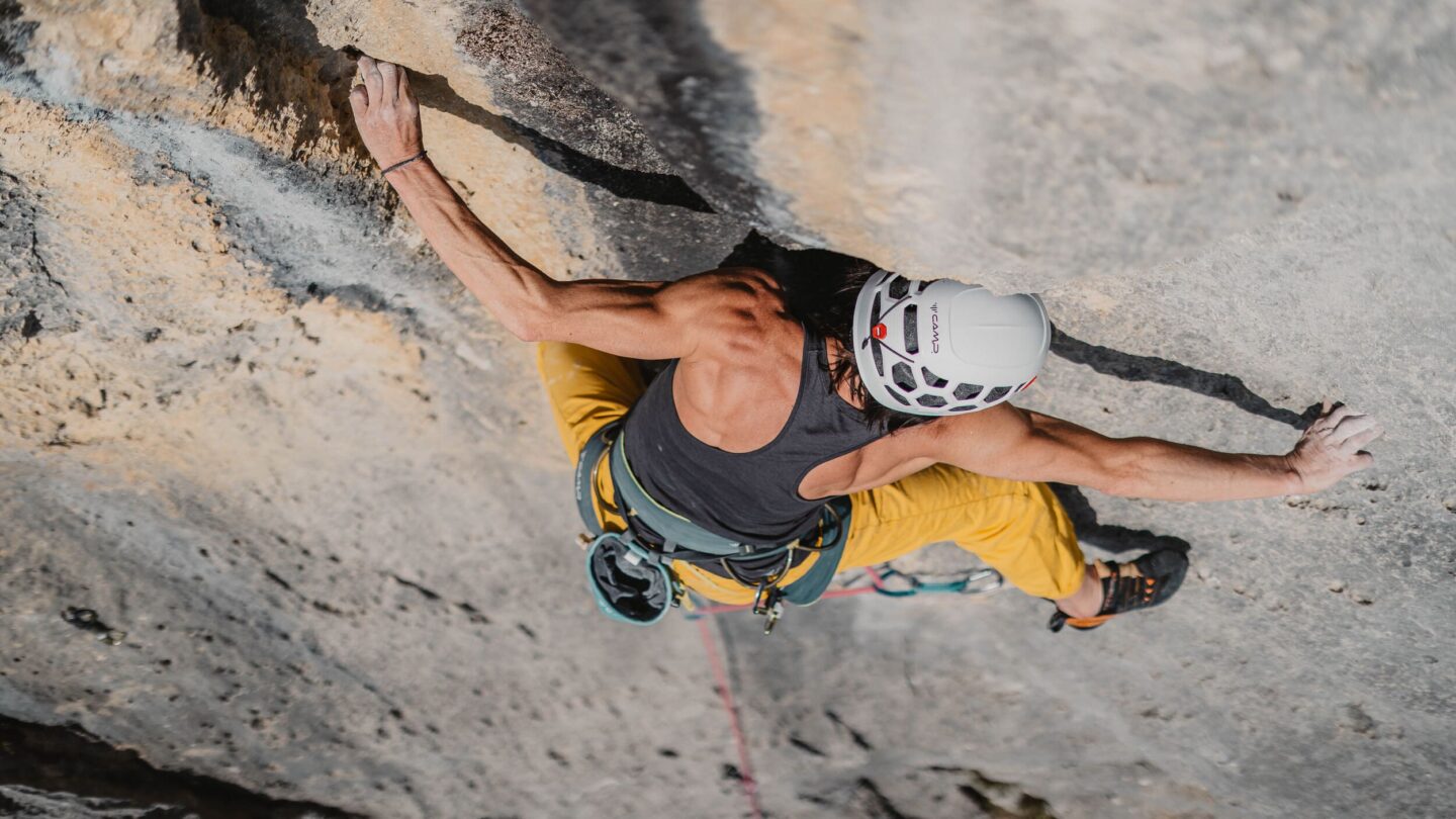 Strong woman climber