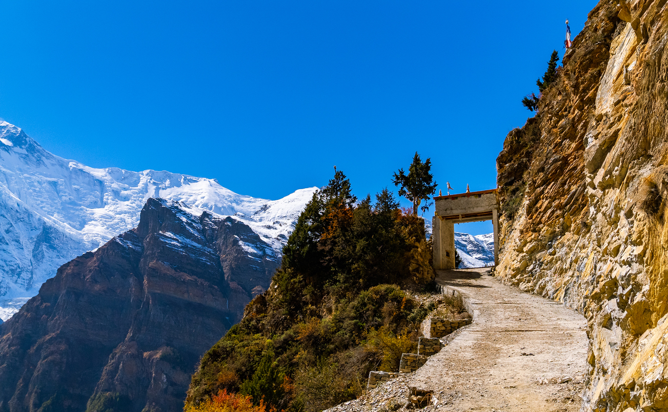Annapurna Circuit Trek trail, Nepal