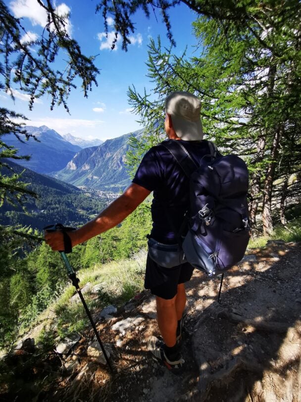 Hiking in the summer in the Alps, Lac Blanc