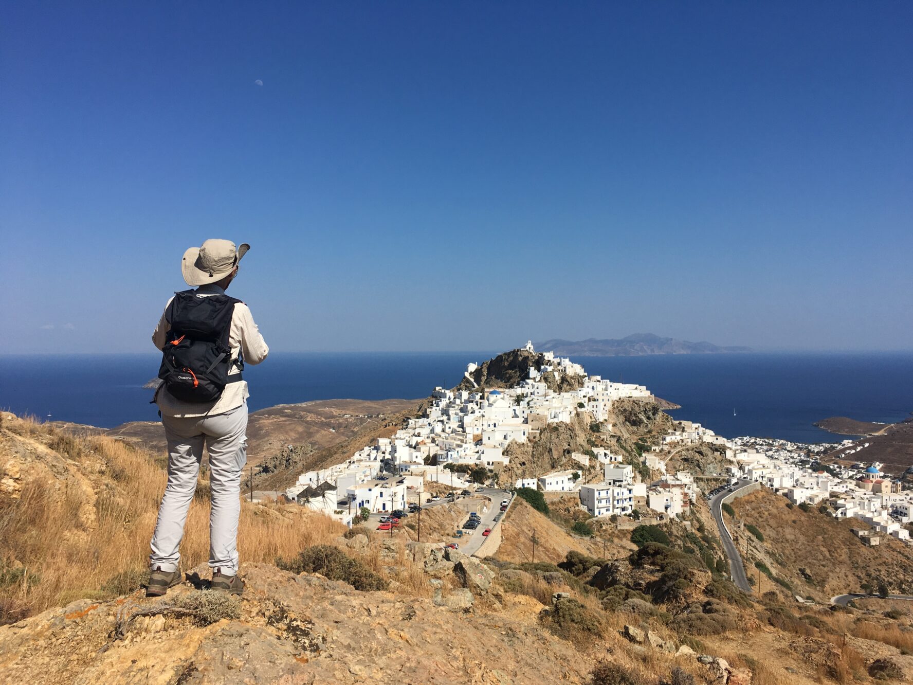 Hiking to Chora