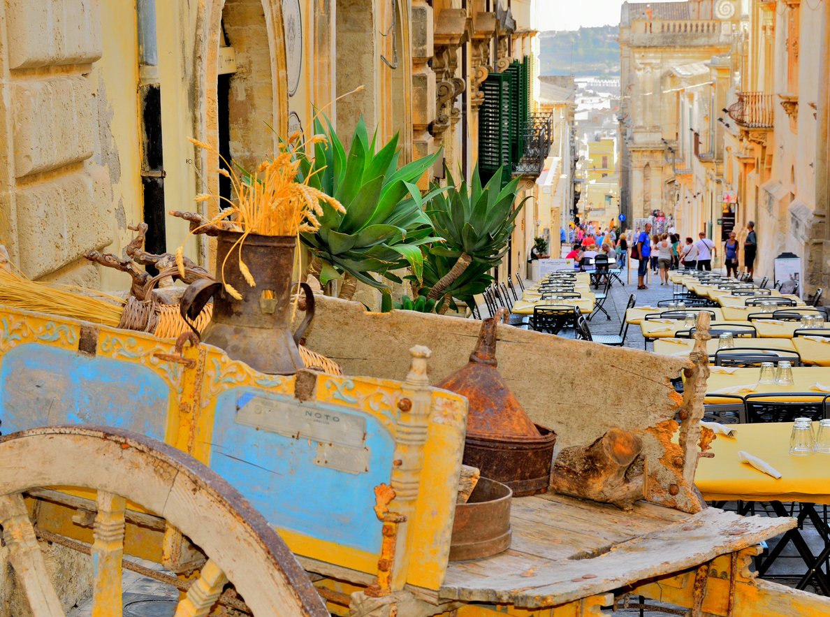 Noto Sicilian cart