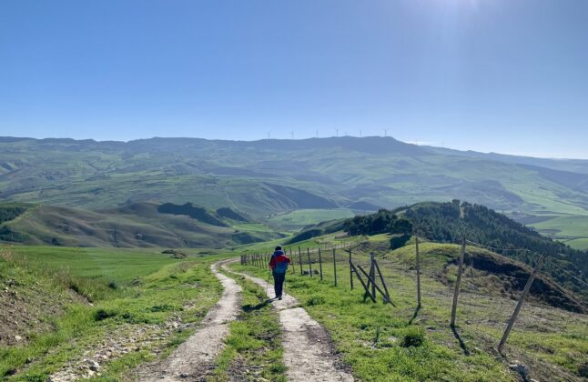 Sicily hiking tour guide