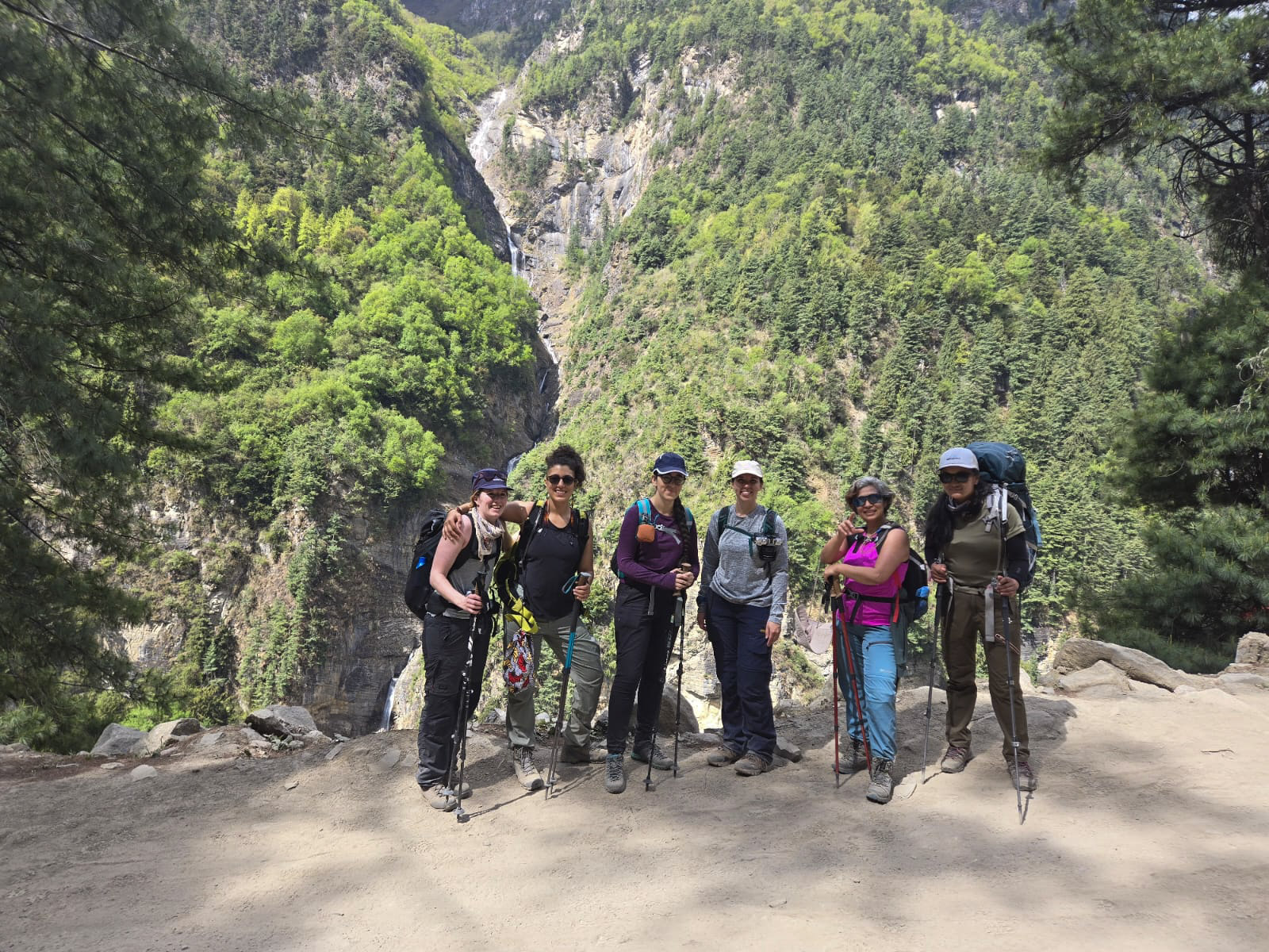 Annapurna Circuit Trek group, Nepal