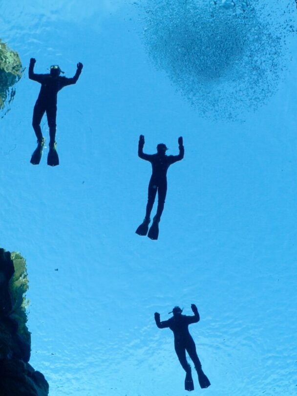cool view snorkeling silfra
