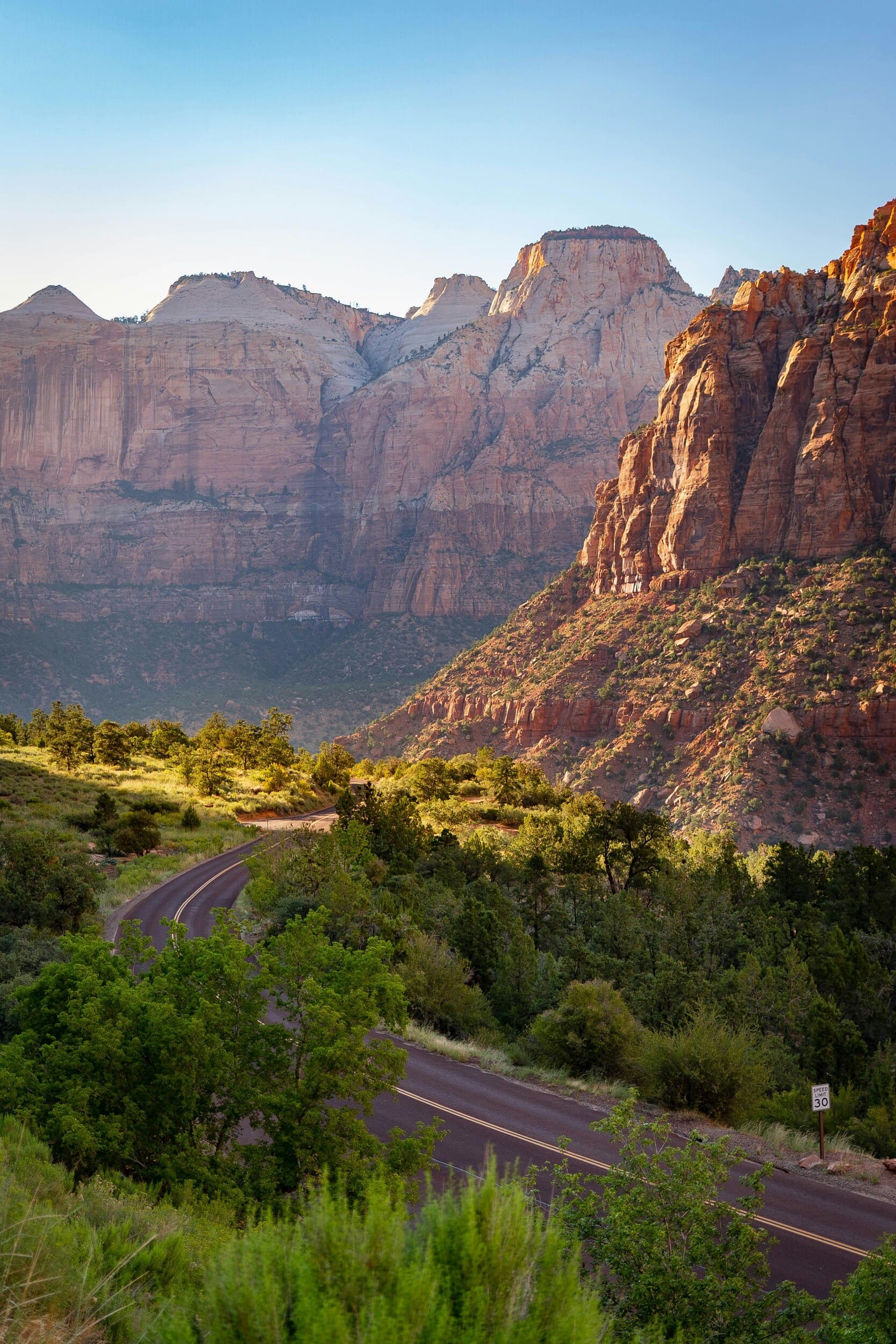 Road Bryce Canyon