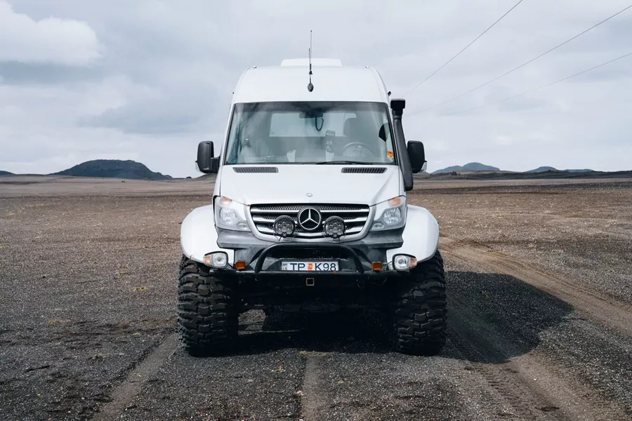 The front side of the Super Jeep