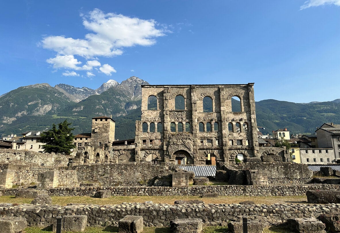 aosta italy roman amphitheater
