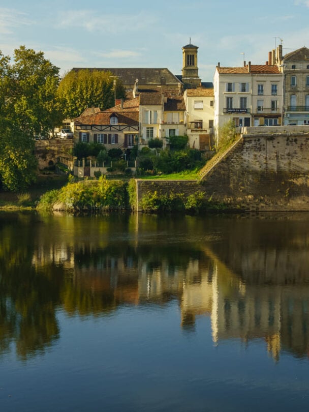 Bordeaux Souillac cycling holidays