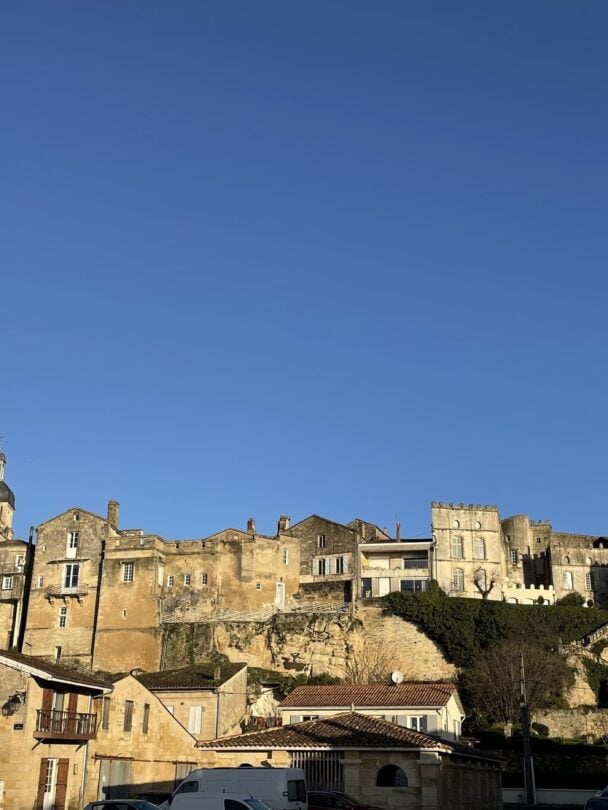 Bordeaux cycling and wine tour
