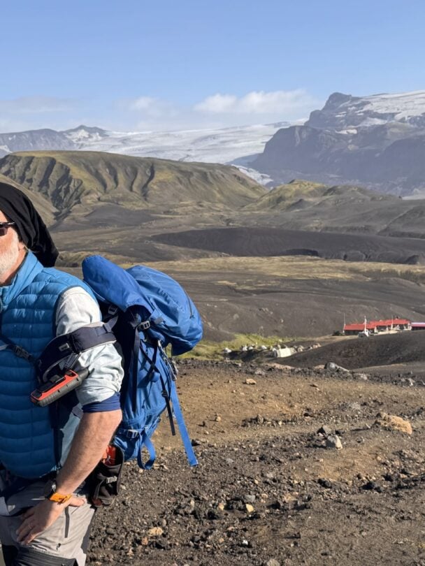 guide in iceland taking a photo