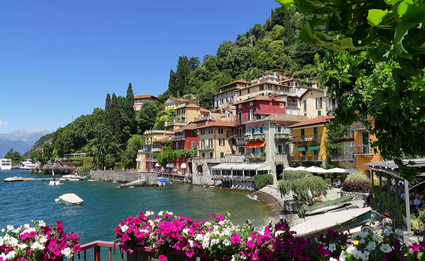 Lake Como houses