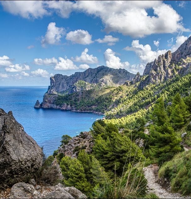 hike-serra-de-tramuntana-gr221-in-mallorca-spain-57hours