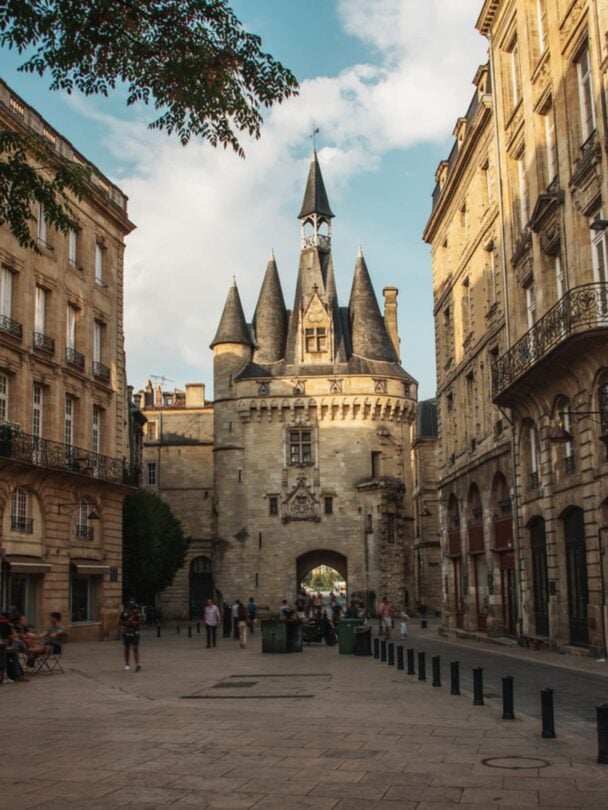 Bordeaux cycling and wine tour