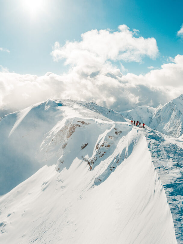 Heli-skiing at Silvertip Lodge: Unlimited Vertical