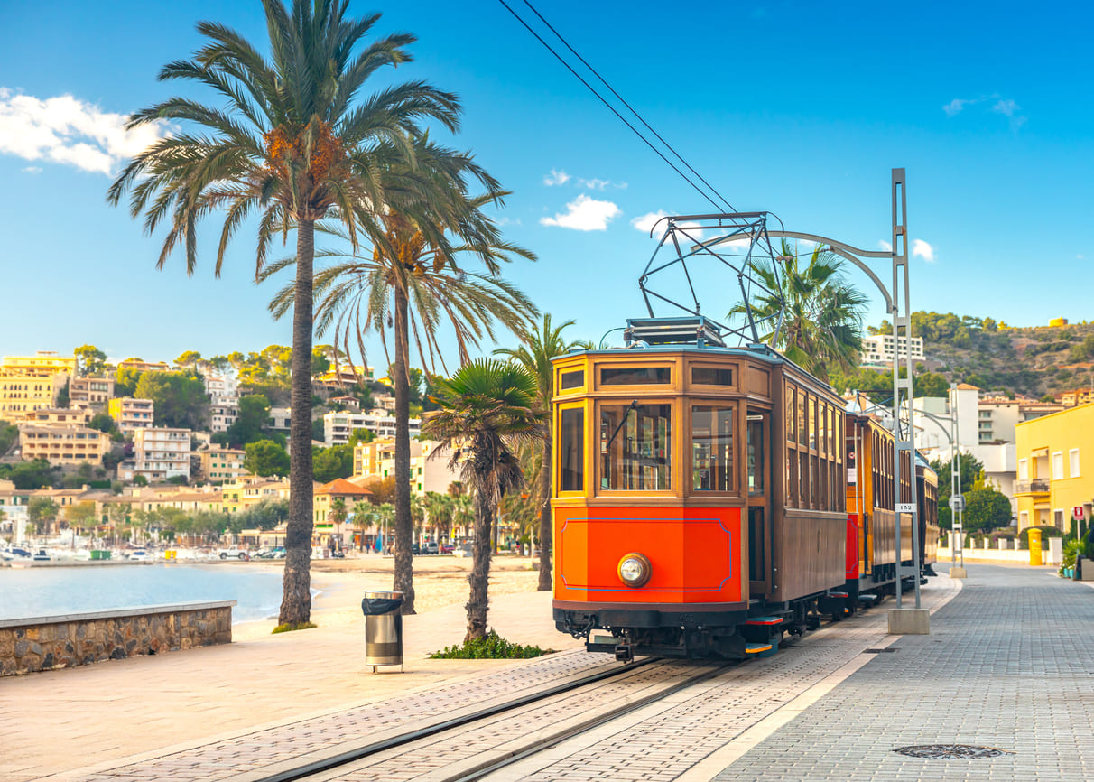 Soller’s orange tram