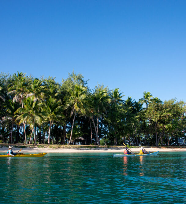 Fiji kayak tour, Sawa-i-Lau