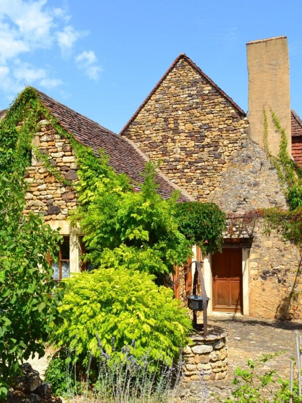 Dordogne cycling tour self guided