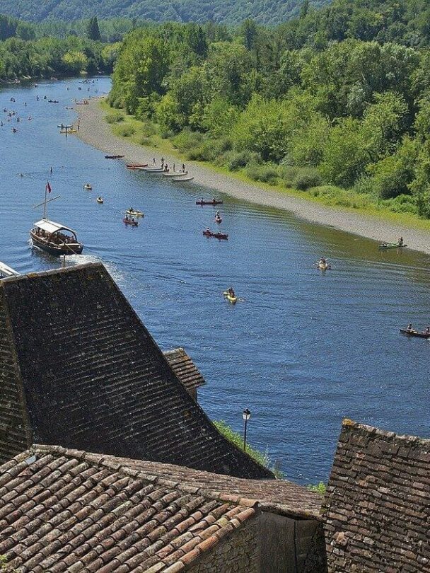 Dordogne cycling tour self guided