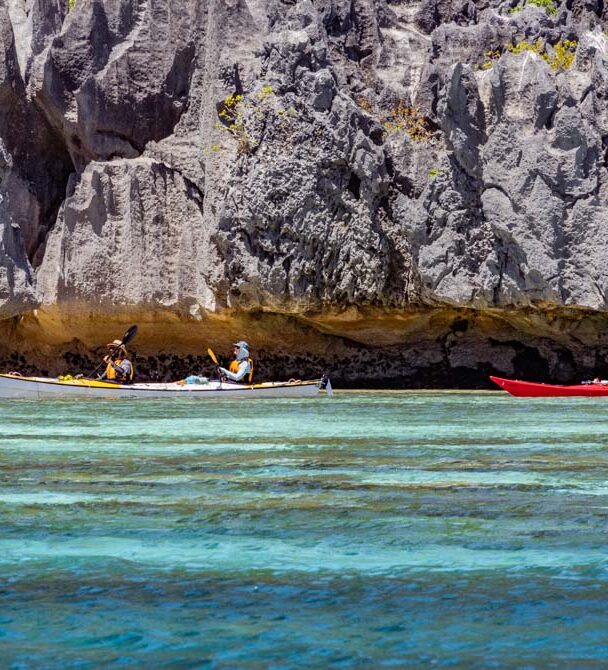 Fiji kayak tour, Sawa-i-Lau