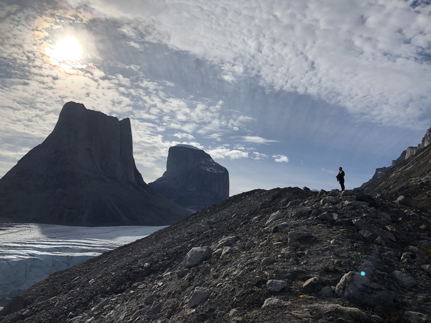 Hiking in the Sam Ford Fjord area on Baffin Island