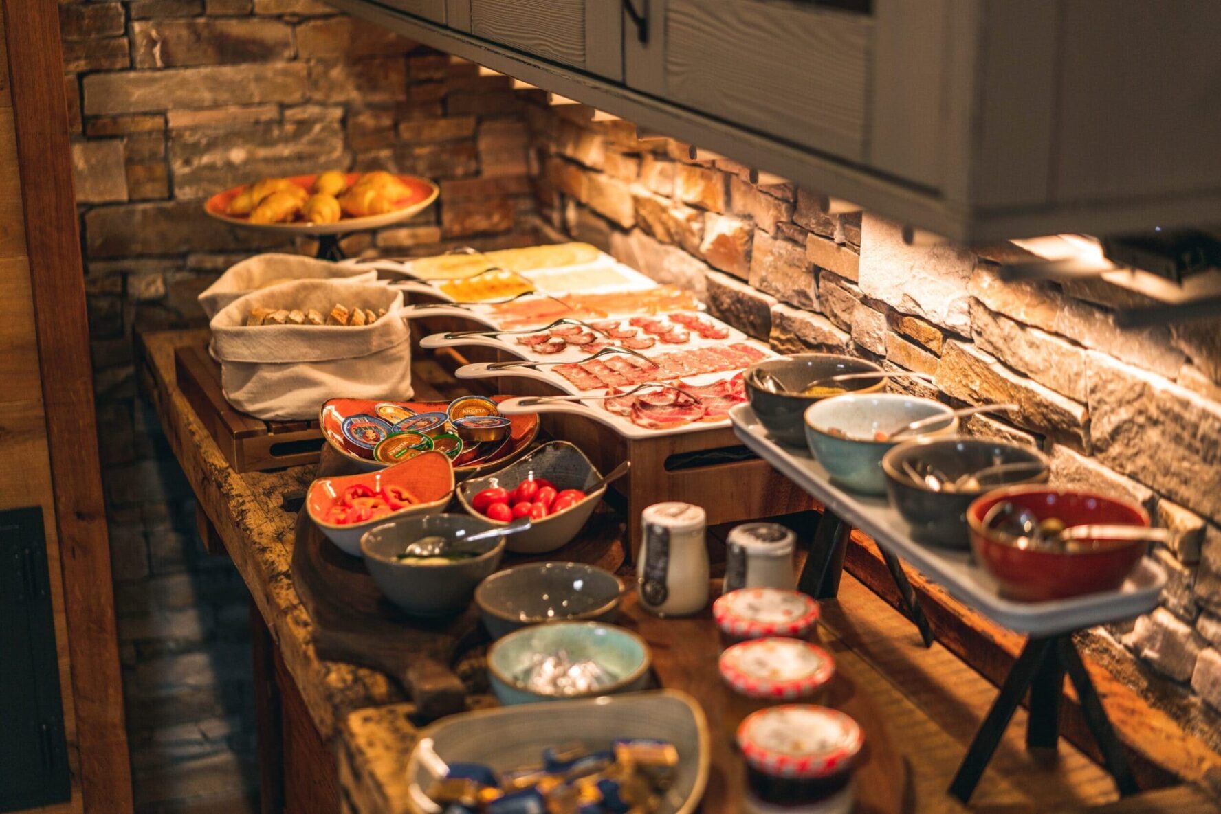 Continental breakfast at Hotel Zamorc