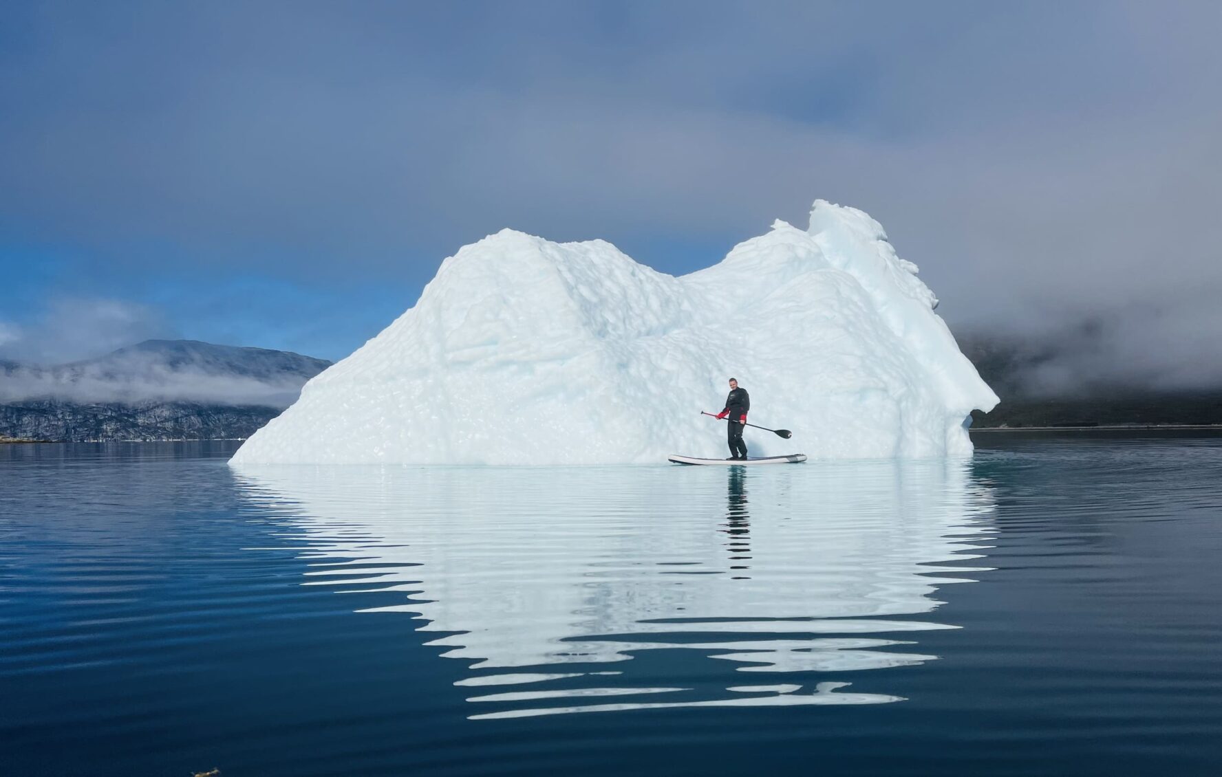 Iceberg paddling