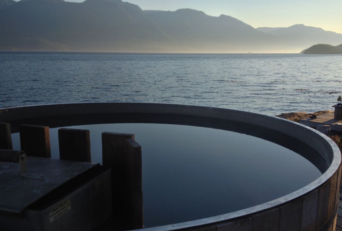 Hot tub in a camp