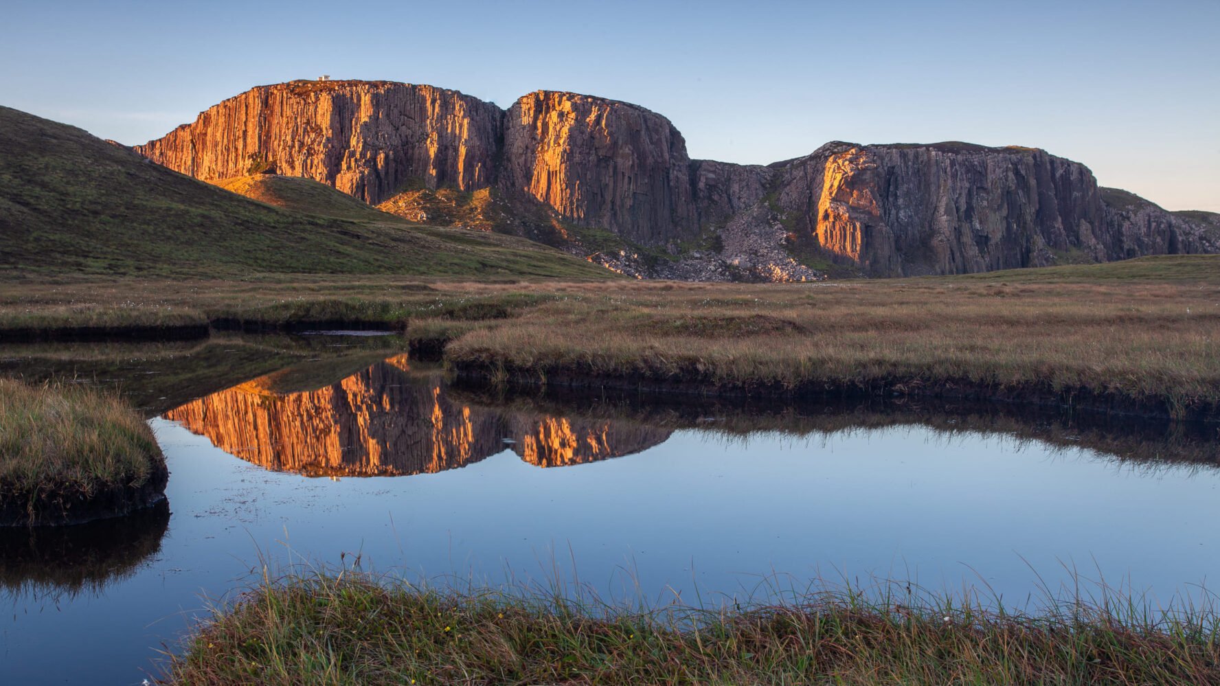 Rubha Hunish cliff