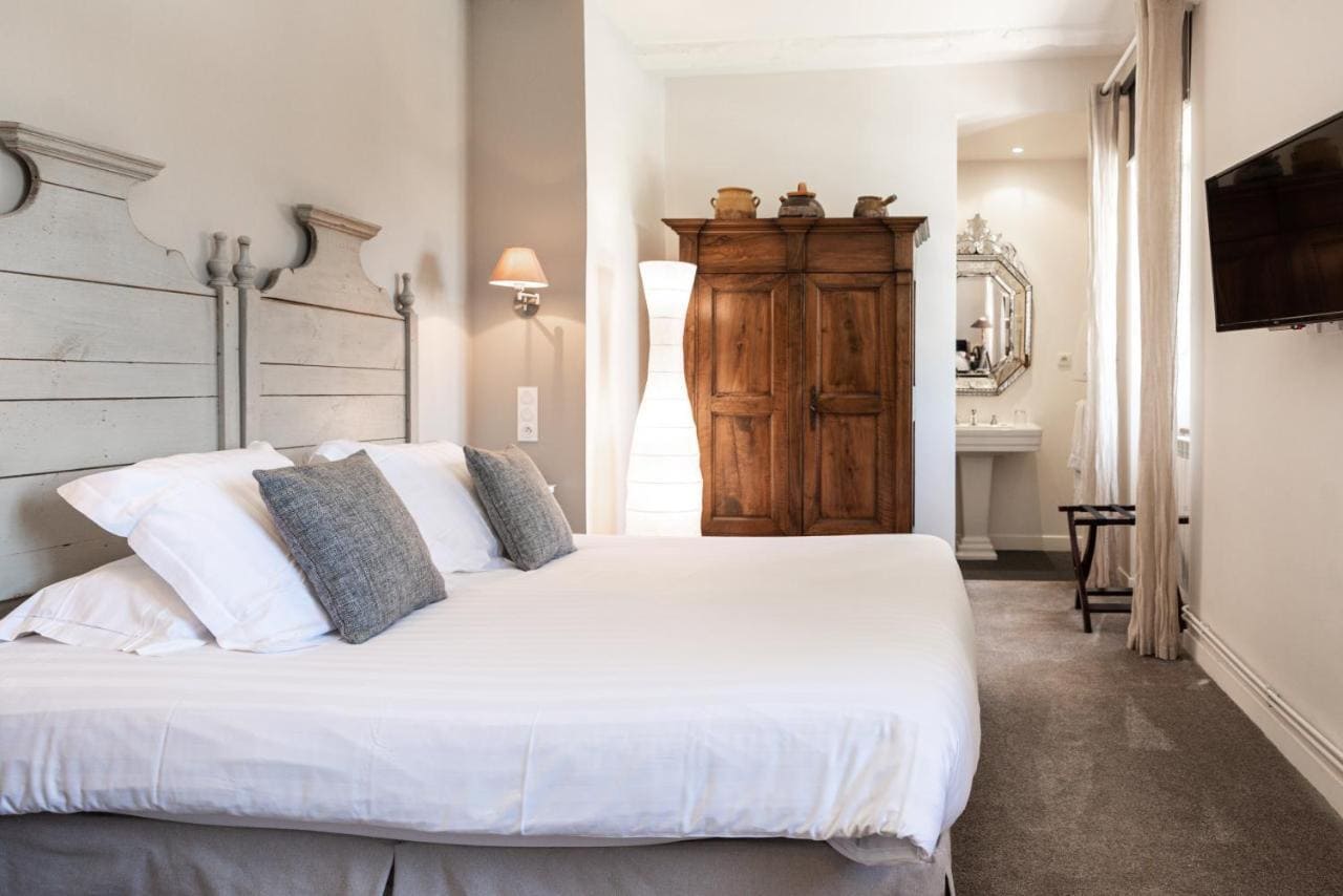 Double room at Chateau Labro