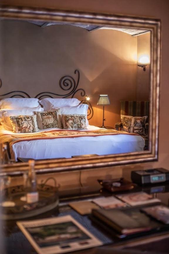 Classic room at Chateau de Mercues