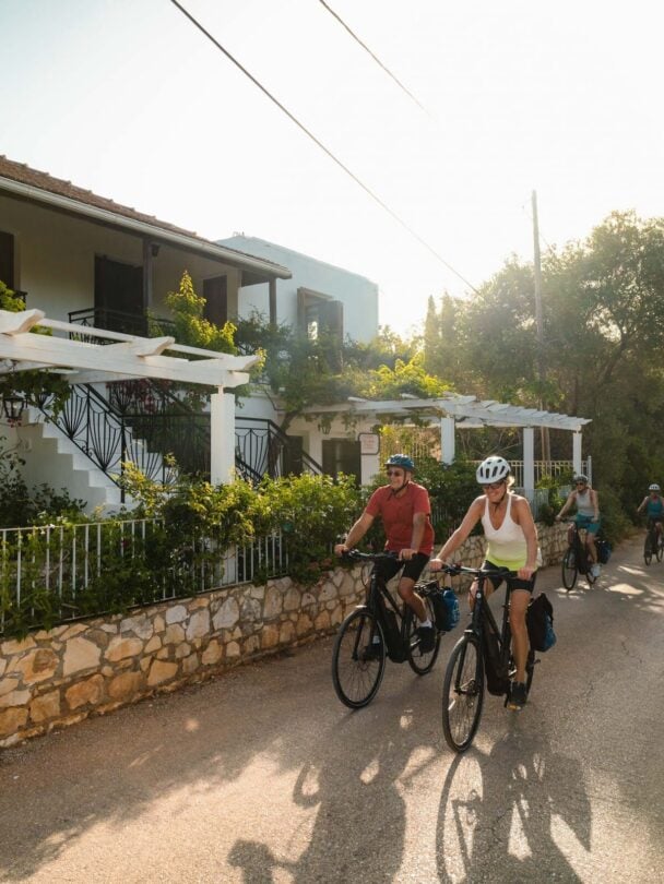 Bike and boat tour Greece