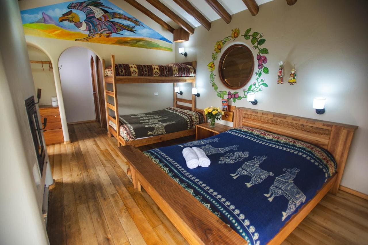 Llullu Llama room