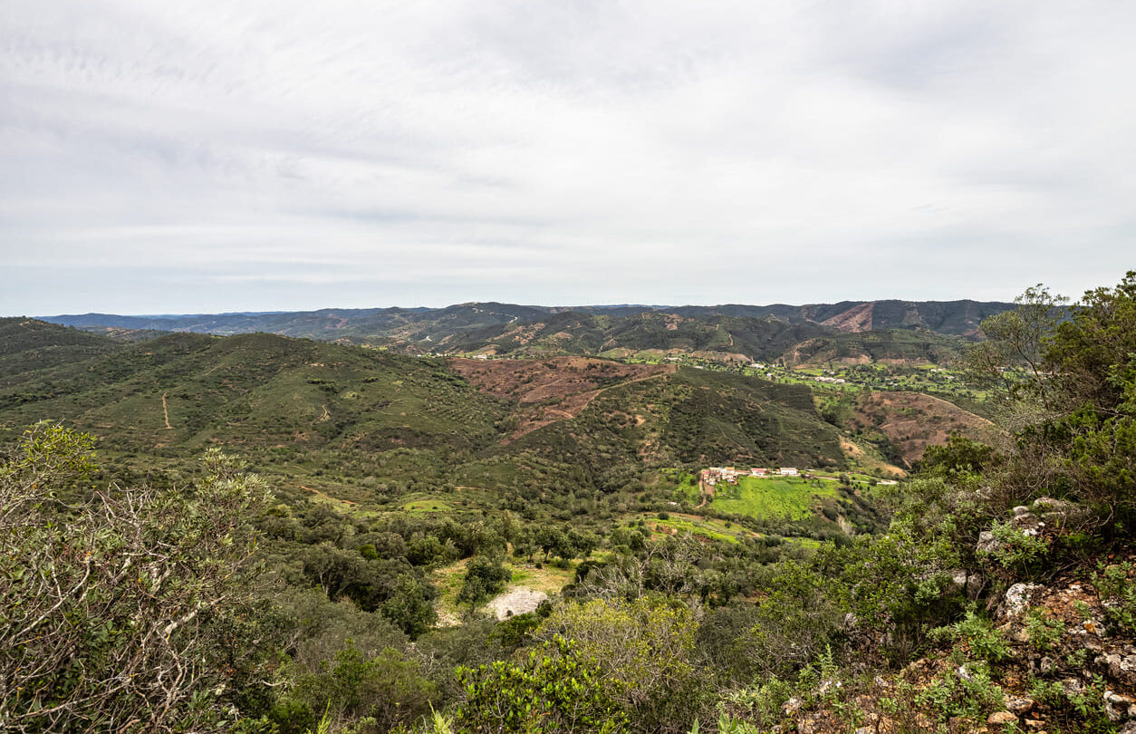 Path to Rocha da Pena