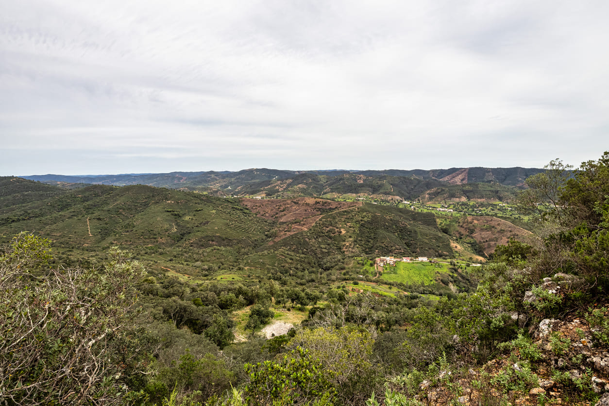 Path to Rocha da Pena
