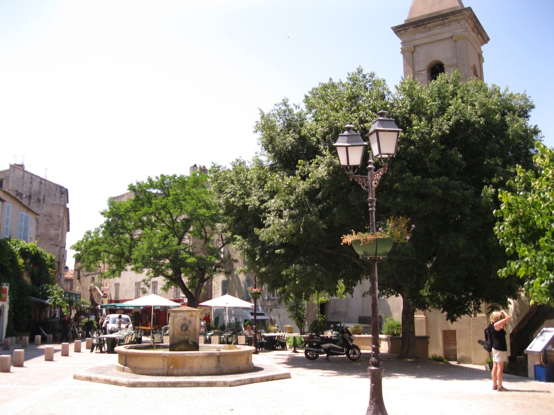A square in Saint-Florent on the route of the North Corsica bike holidays