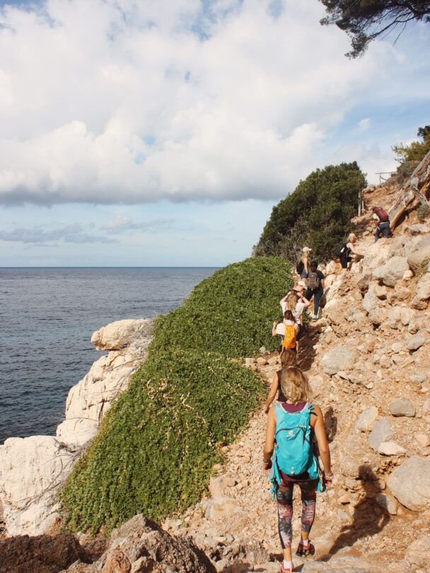 Yoga hike retreat Mallorca