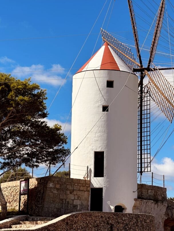 Cami de Cavalls walking holidays