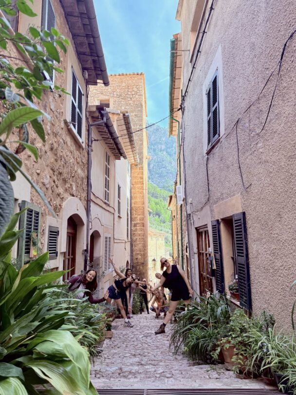Yoga hike retreat Mallorca