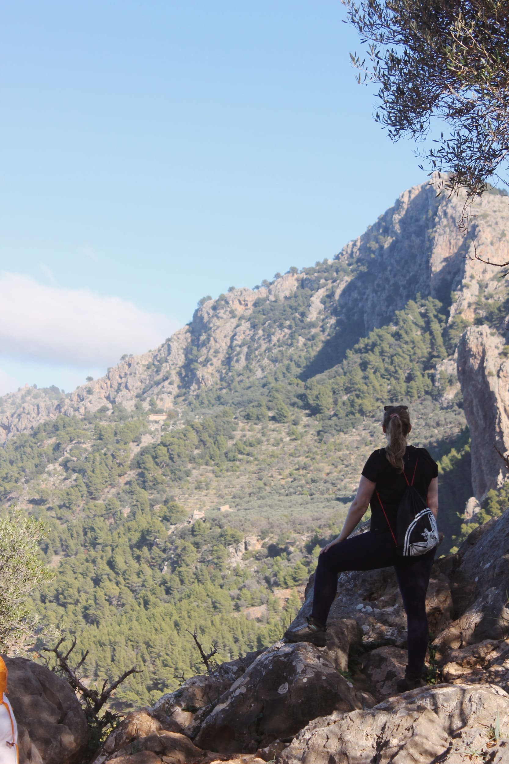 mallorca retreat hike
