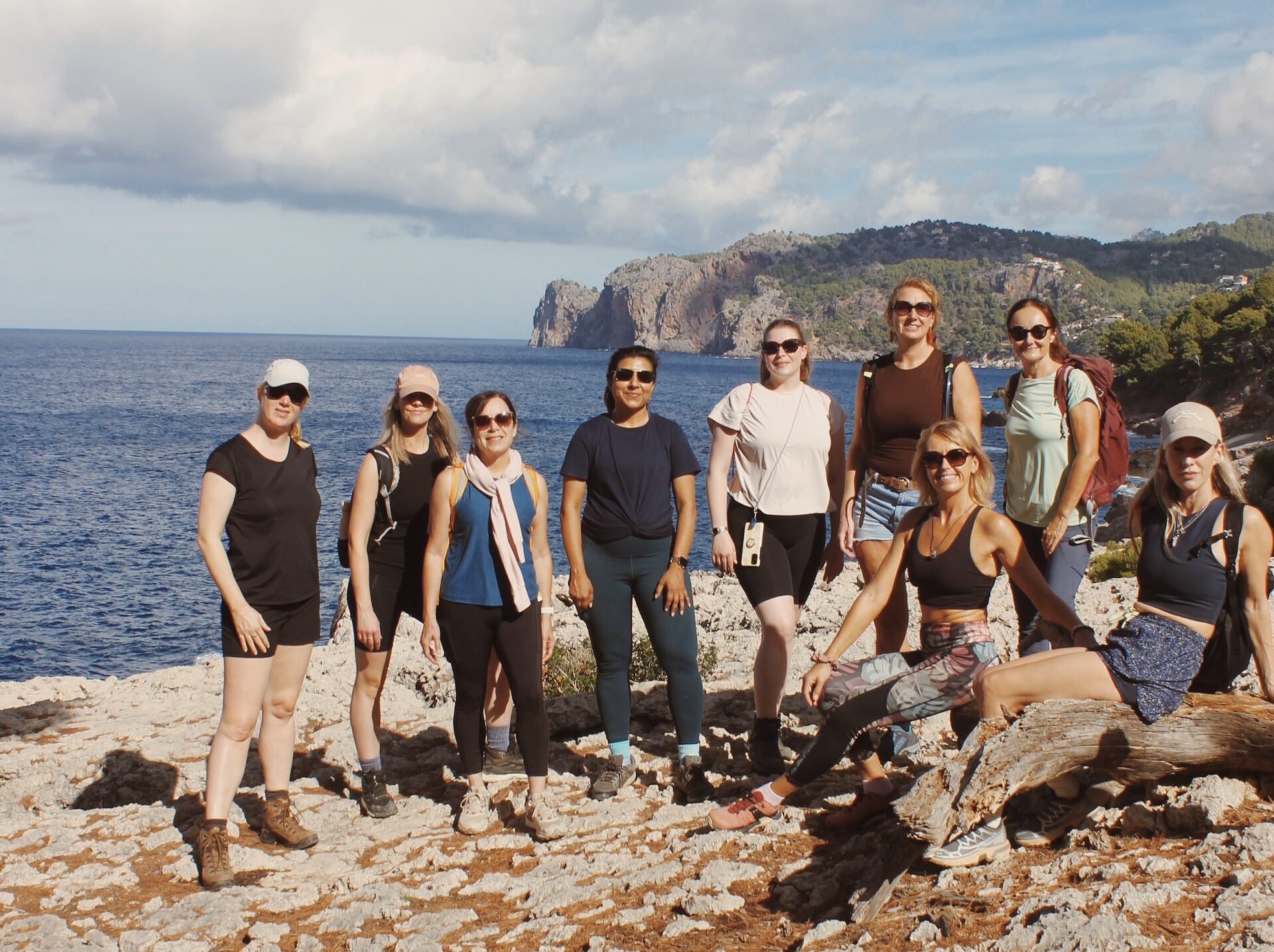 Yoga hike retreat Mallorca